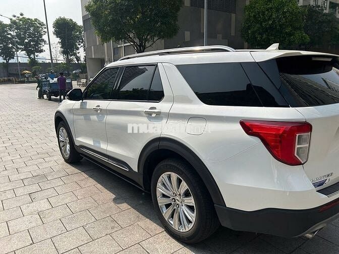 Ford Explorer 2023 7 chỗ Trắng 30000 km