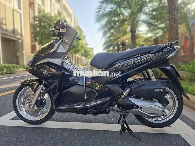 Honda Air Blade 2018 Đen bạc khóa smk odo 33000 km