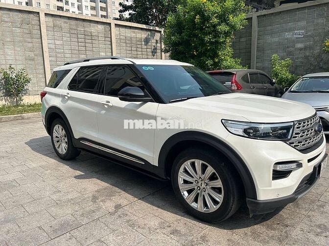 Ford Explorer 2023 7 chỗ Trắng 30000 km