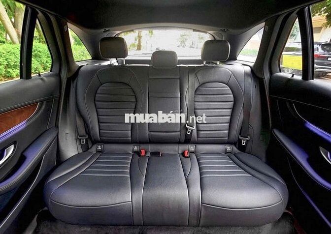 Mercedes GLC200 4MT 2022 màu Trắng 26.000 Miles
