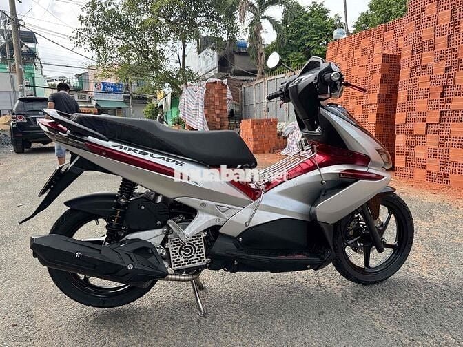 Honda Air Blade 2023 Đỏ Bạc Đen