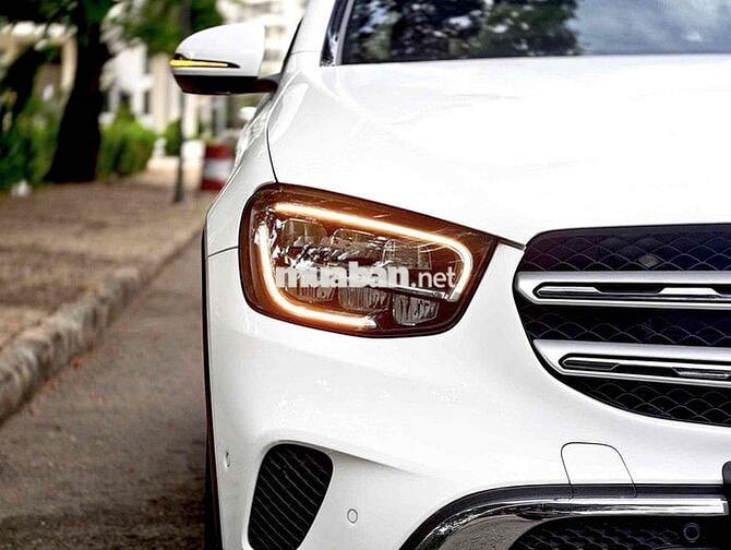 Mercedes GLC200 4MT 2022 màu Trắng 26.000 Miles