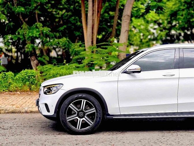 Mercedes GLC200 4MT 2022 màu Trắng 26.000 Miles
