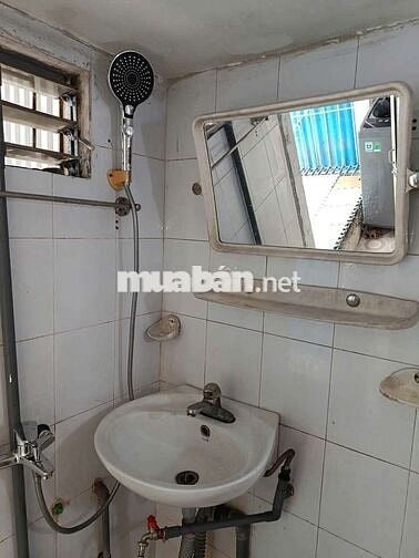 cho thuê nhà tập thể quân đội điện nước giá dân.