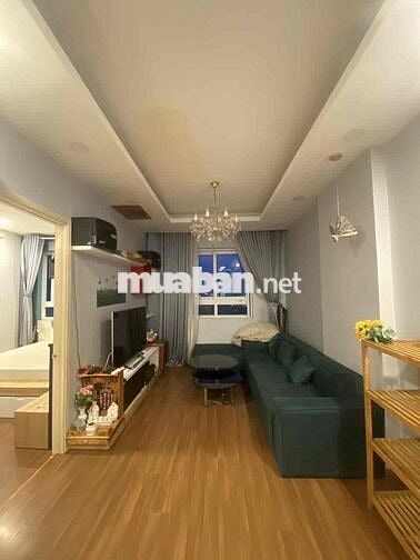 Chính chủ cần cho thuê CC Q8 2pn2wc đầy đủ nội thất ở liền đc