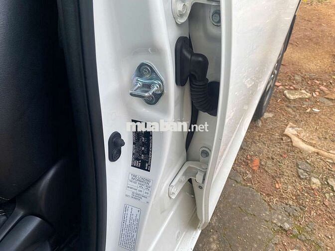 Toyota Vios E CVT 2023 Tự động Trắng