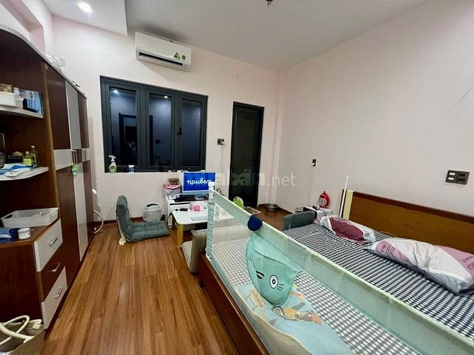 CHO THUÊ NHÀ 3 TẦNG K/QUANG TRUNG – GẦN TRƯỜNG NGUYỄN HUỆ & BV ĐÀ NẴNG