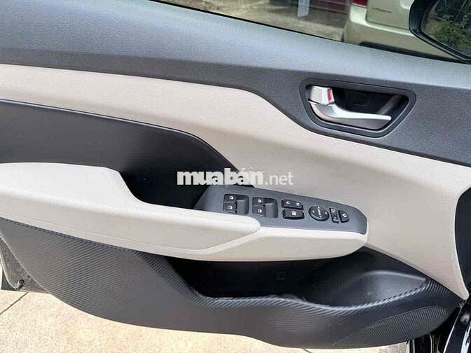 Hyundai Accent 2023 Số sàn 5 vạn Đen
