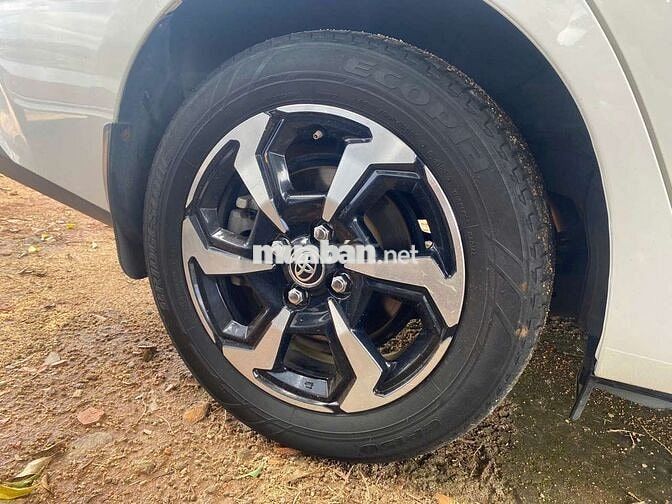 Toyota Vios E CVT 2023 Tự động Trắng