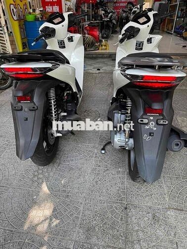 Honda SH 125 2026 Trắng
