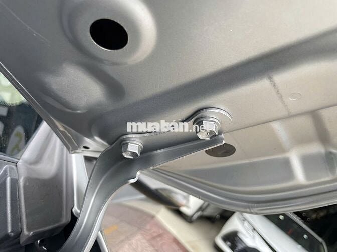 Toyota Altis 1.8 MT 2017 Bạc 84.000km