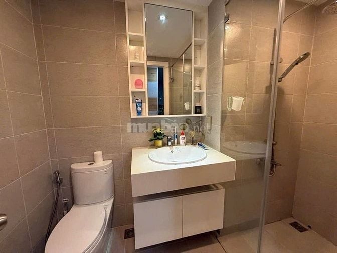 C/c Sacomreal 584- Lũy Bán Bích, căn 2p ngủ,đủ nội thất, giá 10,5tr   