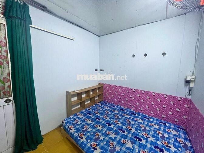 Phòng trọ Quận 3 - Tiện Nghi - Nội thất cơ bản  - Nhà vệ sinh riêng