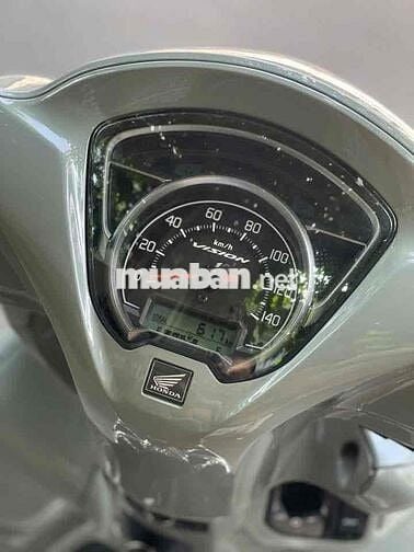 Honda Vision 2026 Xám xi măng 600km