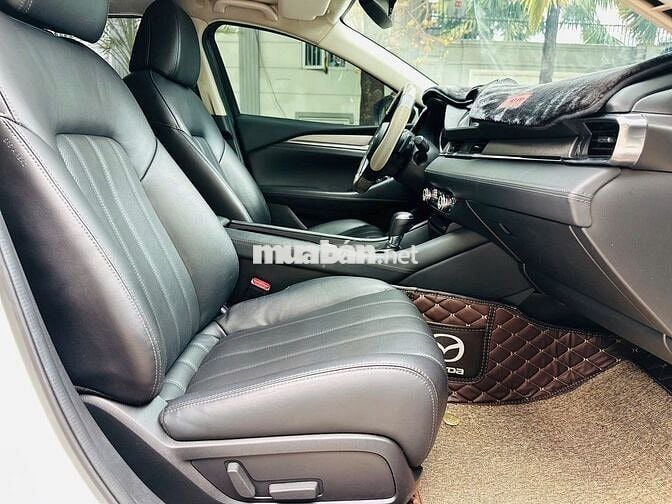 Mazda 6 2.0 Premium TCCC 2021 Trắng 60000 km