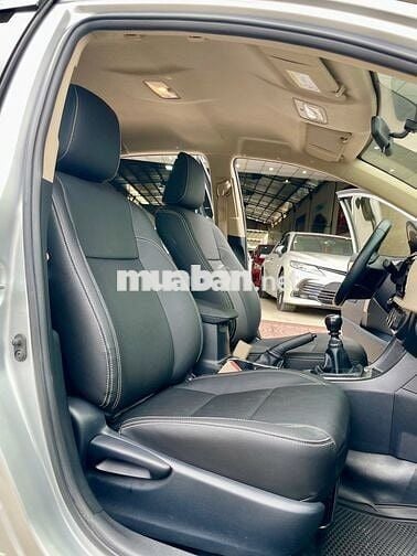 Toyota Altis 1.8 MT 2017 Bạc 84.000km