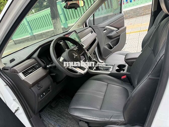 Mitsubishi Xpander Premium 2022 Trắng Tự động