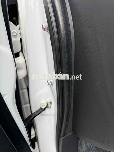 Mitsubishi Xpander Premium 2022 Trắng Tự động