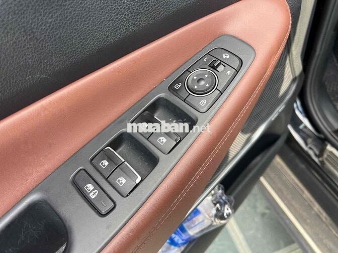 Hyundai SantaFe 2021 Full xăng 7 chỗ Đen