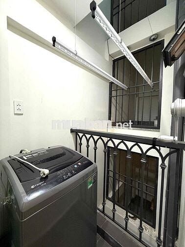 KHAI TRƯƠNG CĂN HỘ MỚI CỬA SỔ TO MÁY GIẶT RIÊNG