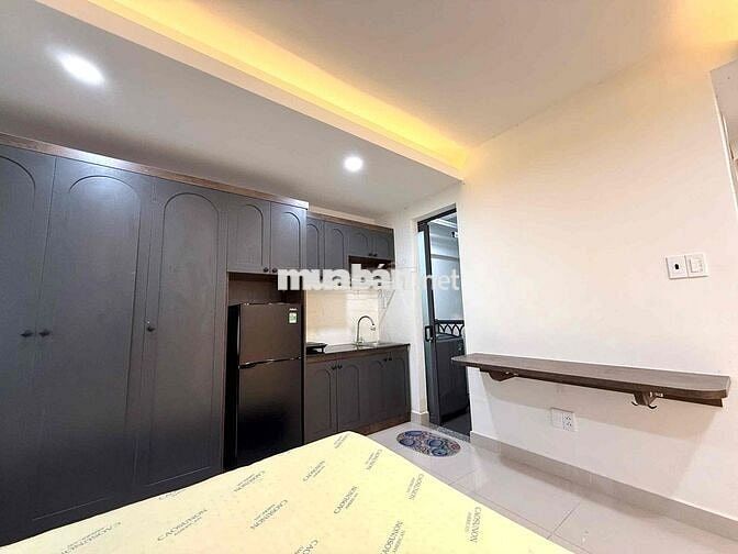 KHAI TRƯƠNG CĂN HỘ MỚI CỬA SỔ TO MÁY GIẶT RIÊNG