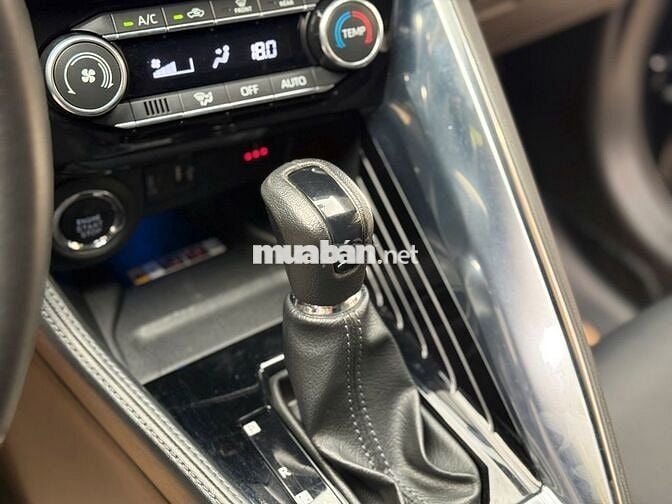 YARIS CROSS V 2024 SUV ĐÔ THỊ - GIÁ CÒN BỚT