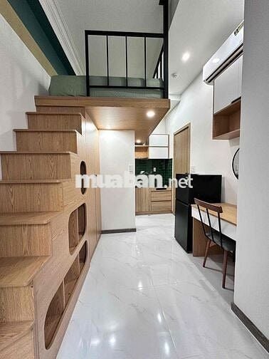 Căn Hộ Gác Lửng Gần Đại Học Bách Khoa Vạn Hạnh Mall Máy Giặt Riêng Q10