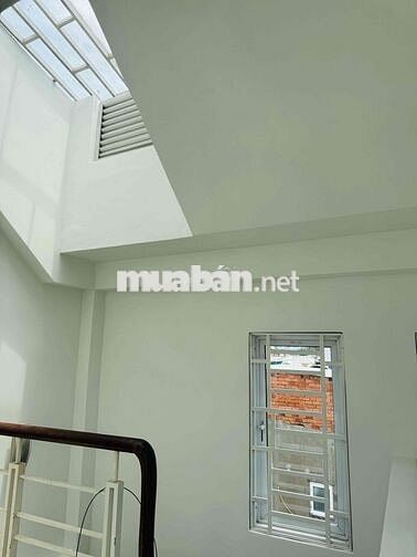 Chính chủ cho thuê nhà mới nguyên căn TT quận 1 - Trần Hưng Đạo
