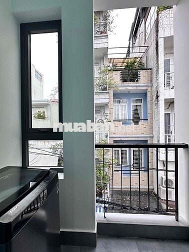 Căn Hộ Gác Lửng Gần Đại Học Bách Khoa Vạn Hạnh Mall Máy Giặt Riêng Q10