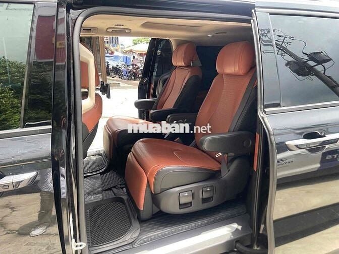 KIA Carnival Signature 2.2D 2022 Đen