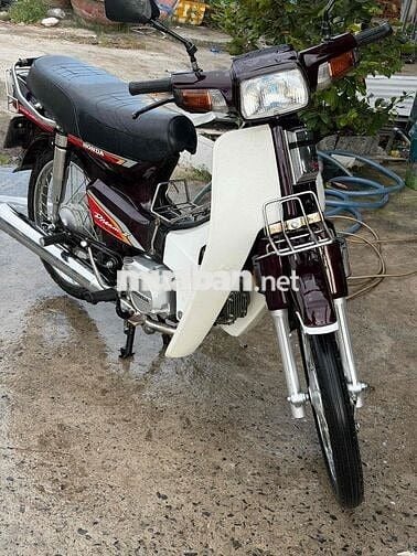 Honda Dream II Nâu Xe số