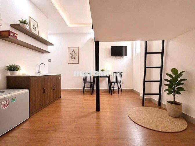 🔥🏡PHÒNG GÁC LỬNG CỬA SỔ TRỜI TẠI SÂN BAY