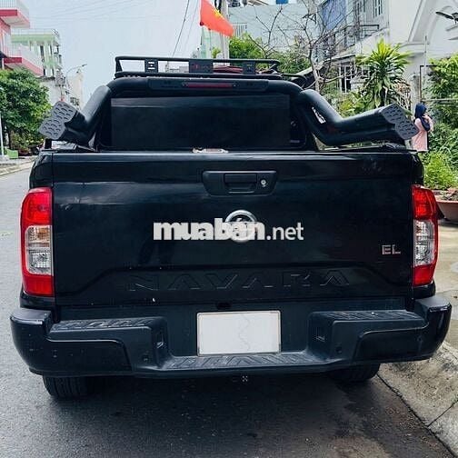 Nissan Navara 2023 1 cầu Đen 20.000km