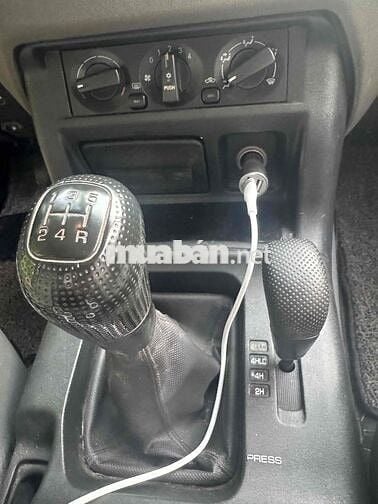 Mitsubishi Pajero 2004- hàng siêu đẹp cho a e chơi