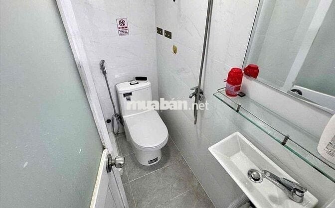 🔥PHÒNG GÁC MỚI SẴN MÁY LẠNH_NHẬN 1 XE_GẦN CHỢ PHẠM VĂN HAI