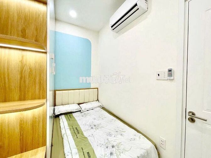 Nhà vuông vức 2 lầu đúc hẻm xe hơi Trường Chinh