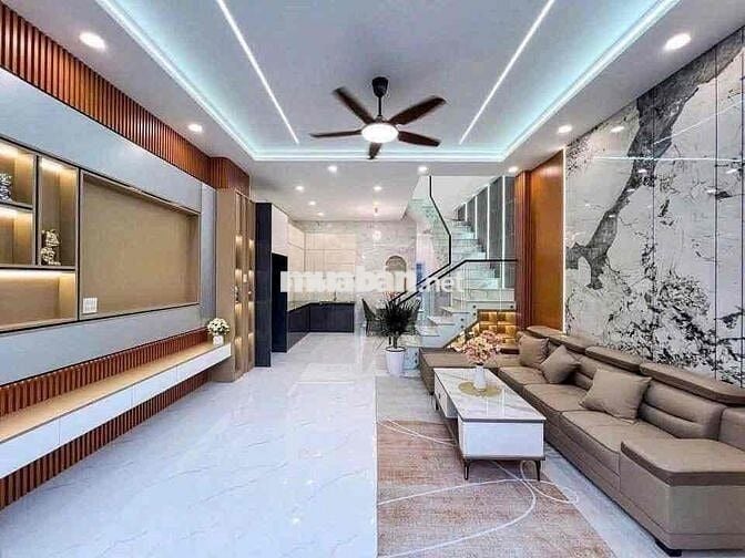 Chủ nhà định cư Mỹ, cần bán nhanh căn nhà lầu ngay Đồng Khởi