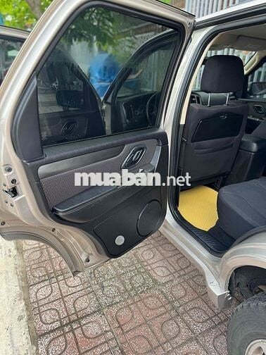 Ford Escape 2010 SUV Bạc 140.000 km