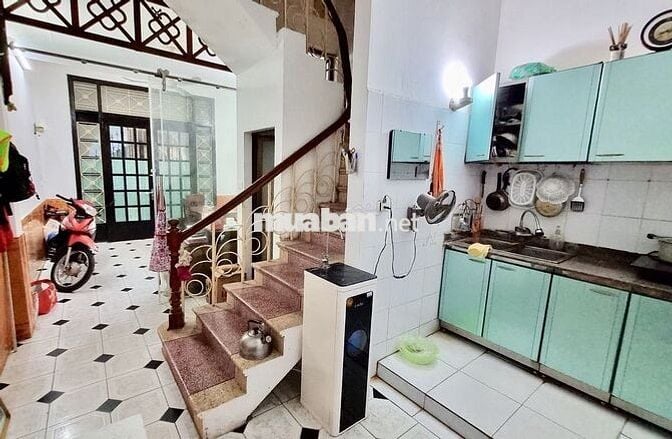 Cho thuê từ 05.8.2026  nguyên căn mặt bằng40m2,4 tầng tạiThịnh Quang