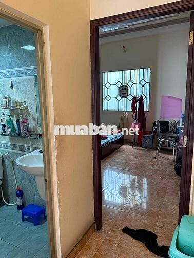 Cần cho nữ thuê 2 phòng tầng 2 gần chợ Tân Bình