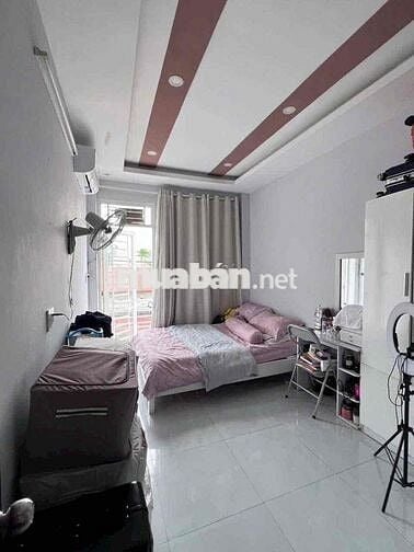 NHÀ NGAY CHỢ CẦU ĐỒNG NGÃ 4 GA 6,5 TRIỆU FULL NỘI THẤT