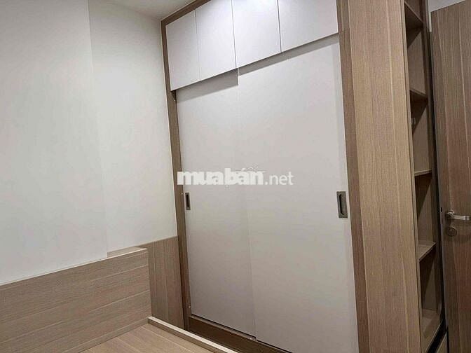 Bán căn 2N1VS 55m2 full đồ sịn tại Vinhomes smart city. Giá 3,75 tỷ