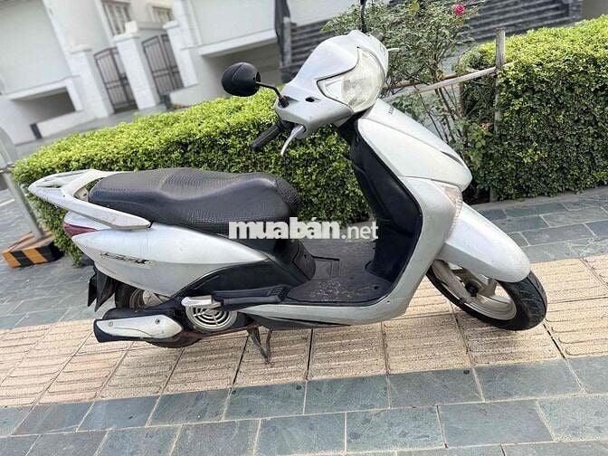 Honda Lead 110 Bạc Xăng