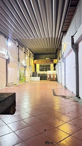 CHO THUÊ MẶT BẰNG ĐƯỜNG KÍNH DƯƠNG VƯƠNG 460m2 LÀM VĂN PHÒNG, GARAGE 