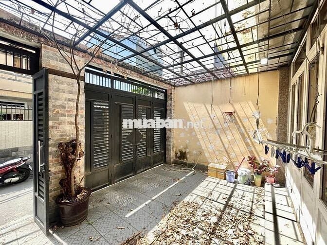 Kẹt Tiền ! Bán Nhà 4 tầng ~100m2 (6m x 17m) Nguyễn Văn Đậu hẻm xe hơi