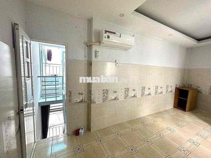 Nhà nguyên căn 2pn Đường Thích Quảng Đức P4 Quận PN