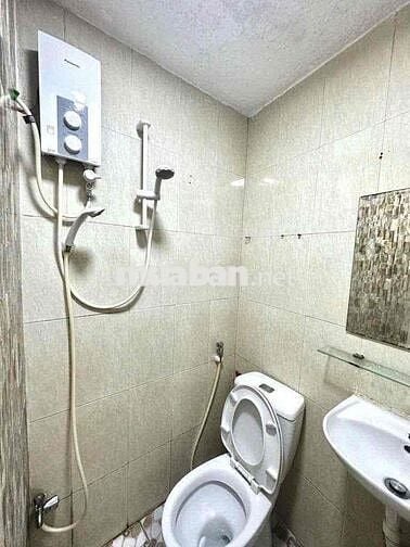Nhà nguyên căn 2pn Đường Thích Quảng Đức P4 Quận PN