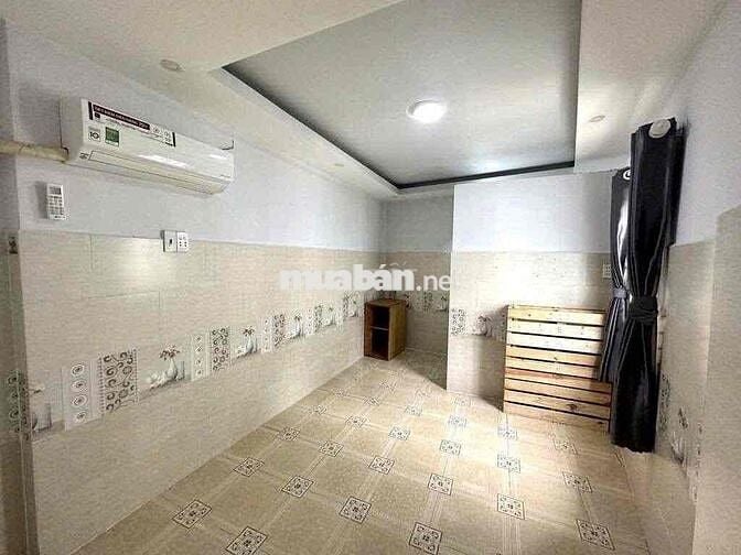 Nhà nguyên căn 2pn Đường Thích Quảng Đức P4 Quận PN