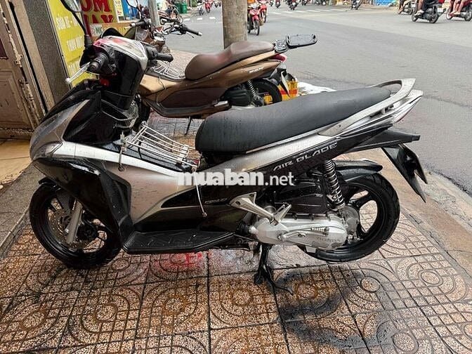 Honda Air Blade 110cc 2011 Đen bạc Fi