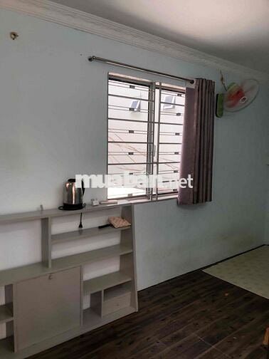 Phòng ban công cửa sổ full nội thất, 5p đến ĐHBK